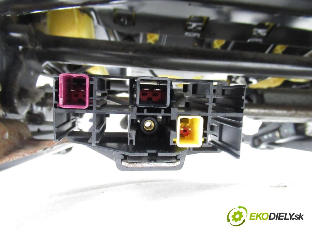 FORD MONDEO IV (BA7) LIFTBACK 2011 103,00 2.0 TDCi 140 - QXBA 1997,00 sedadlo ŘIDIČE / LP