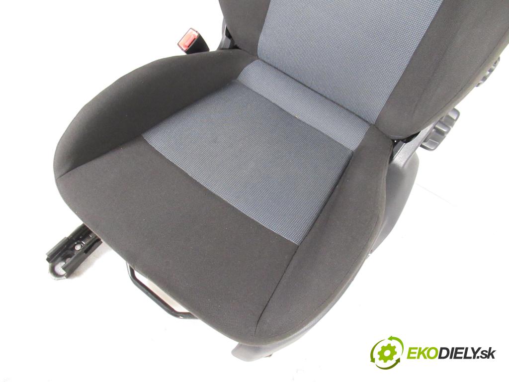 FORD MONDEO IV (BA7) LIFTBACK 2011 103,00 2.0 TDCi 140 - QXBA 1997,00 sedadlo ŘIDIČE / LP