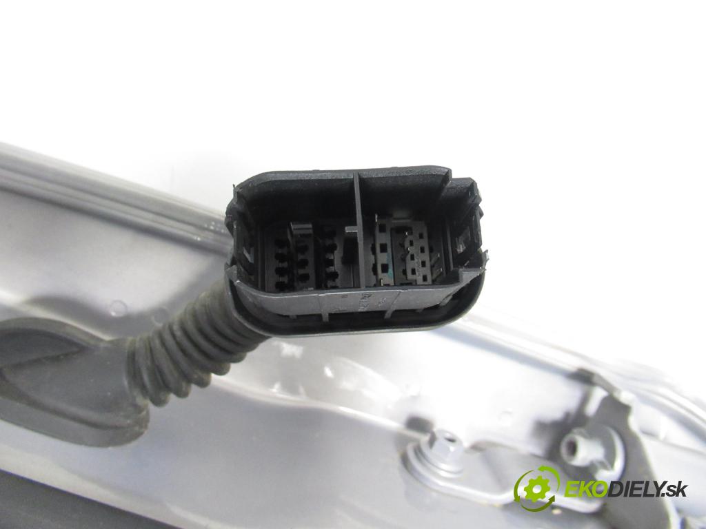 FORD MONDEO IV (BA7) LIFTBACK 2011 103,00 2.0 TDCi 140 - QXBA 1997,00 dveře PT 