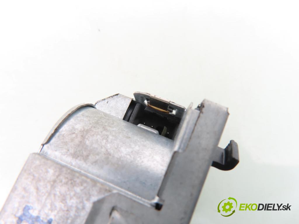 OPEL VECTRA C GTS (Z02) LIFTBACK 2003 90,00 1.8 16V 122 - Z 18 XE 1796,00 XENON 5DD00831950