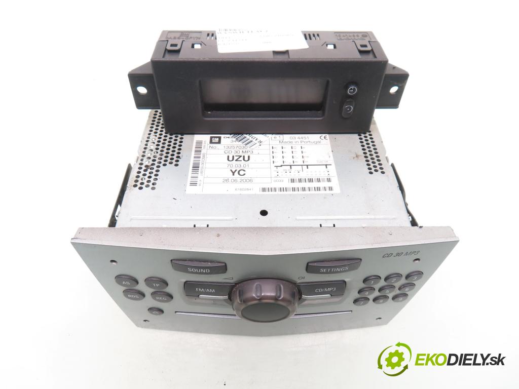 OPEL CORSA D (S07) HB 2006 66,00 1.4 - Z 14 XEP 1364,00 RADIO CD 13257030 ; CD30 ; 13209460