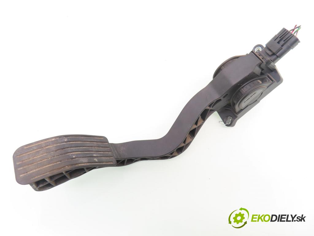 PEUGEOT 307 SW (3H) KOMBI 2003 103,00 2.0 16V - RFN (EW10J4) 1997,00 Potenciometer plynu 0280752251 ; 9646702180 (Potenciometer plynového pedálu)