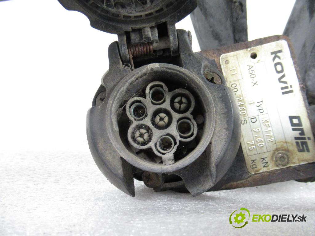 AUDI 80 (8C, B4) SEDAN 1992 85,00 2.0 E 115 - ABK 1984,00 Hák