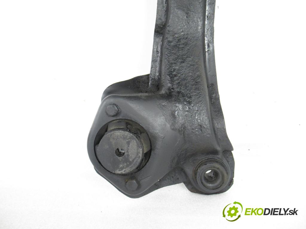 AUDI 80 (8C, B4) SEDAN 1992 85,00 2.0 E 115 - ABK 1984,00 PŘEDNÍ: