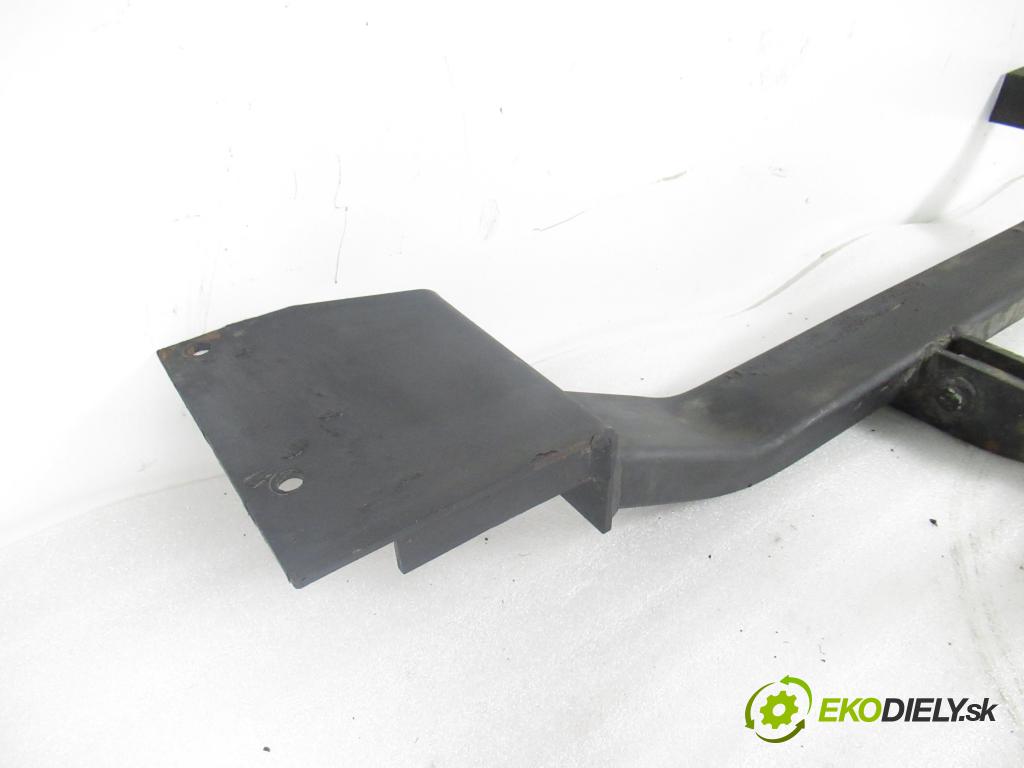 DAEWOO LANOS (KLAT) SEDAN 2001 55,00 1.3 - A14SMS 1349,00 Hák