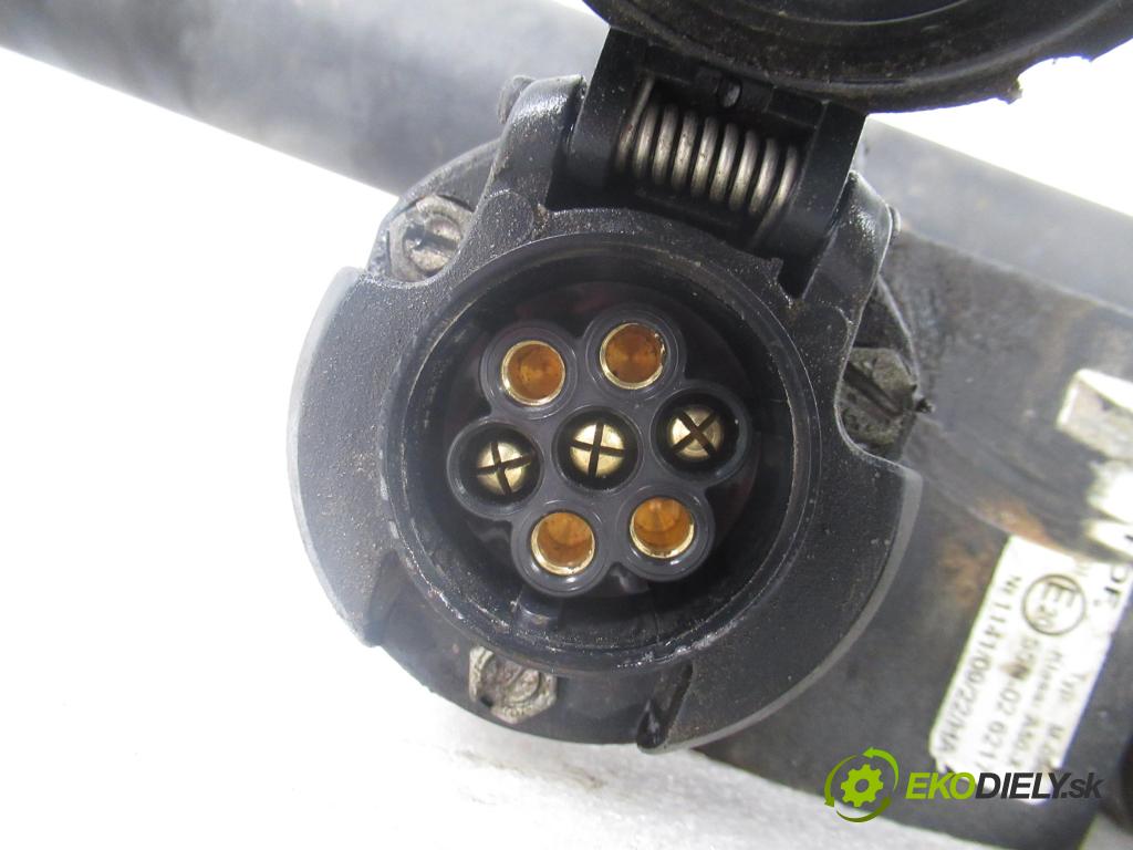 MERCEDES-BENZ KLASA A (W168) HB 1999 75,00 1.6 102 A 160  M 166.960 1598,00 Hák 