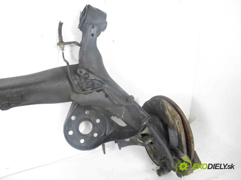 TOYOTA AURIS (_E15_) HB 2009 74,00 1.33 Dual-VVTi 101 - 1NR-FE 1329,00 Výstuha zadná ABS