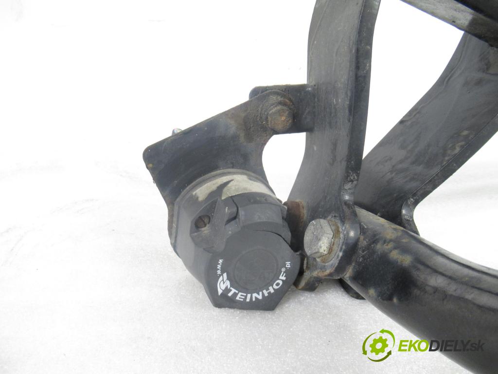 VW GOLF IV (1J1) HB 1999 74,00 1.6 - AEH 1595,00 Hák