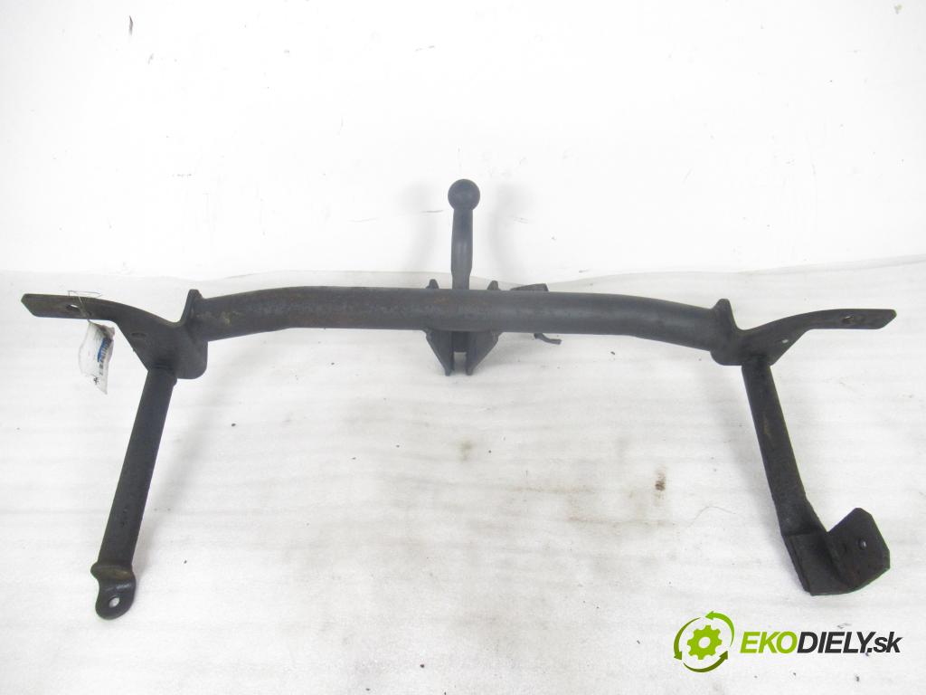 AUDI 80 (8C, B4) SEDAN 1992 66,00 2.0 90 - ABT 1984,00 Hák 