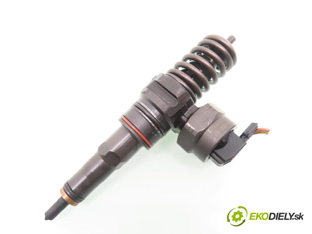 SKODA FABIA I Combi (6Y5) KOMBI 2003 74,00 1.9 TDI - ATD 1896,00 Vstrekovač 038130073J ; 0414720015 (Vstrekovač paliva)