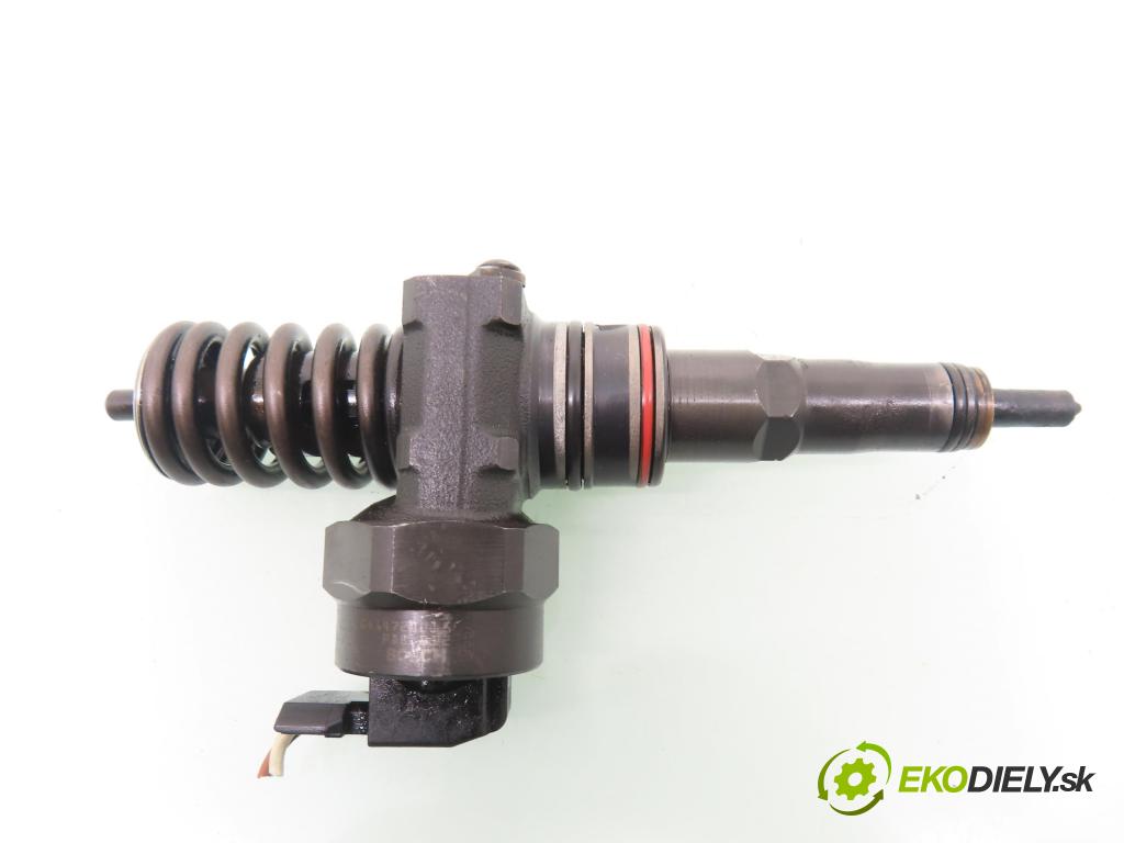 SKODA FABIA I Combi (6Y5) KOMBI 2003 74,00 1.9 TDI - ATD 1896,00 Vstrekovač 038130073J ; 0414720015 (Vstrekovač paliva)