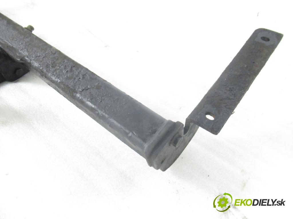 OPEL ASTRA G liftback (T98) HB 1998 62,00 1.6 8V - Z 16 SE 1598,00 Hák