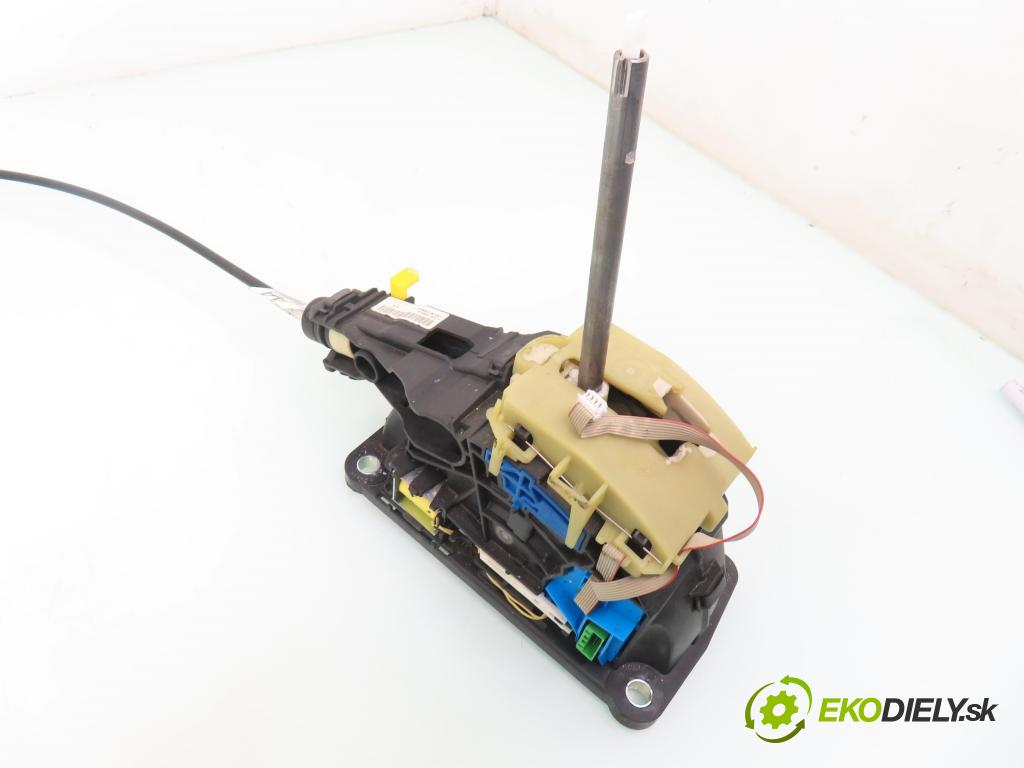 FORD MONDEO IV (BA7) LIFTBACK 2011 103,00 2.0 TDCi 140 - QXBA 1997,00 ZVEDÁK: 7G917C453JA ; 8G917E395AA