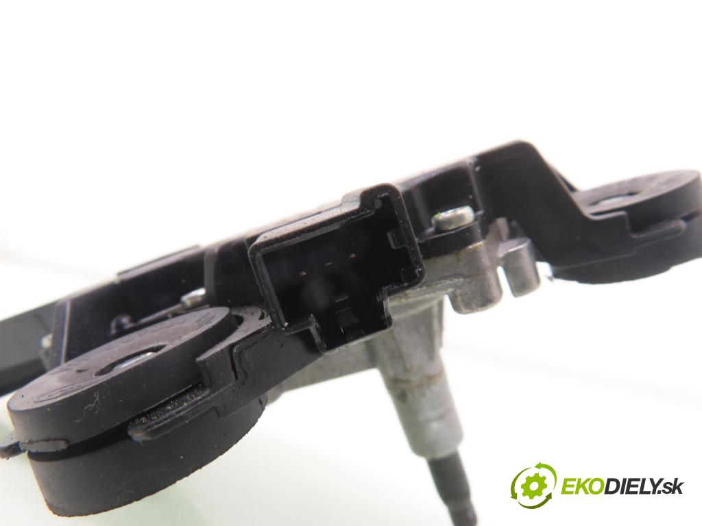 FORD MONDEO IV (BA7) LIFTBACK 2011 103,00 2.0 TDCi 140 - QXBA 1997,00 motorek stěrače ZADNÍ: 0390201212 ; 7S71A17K441AC