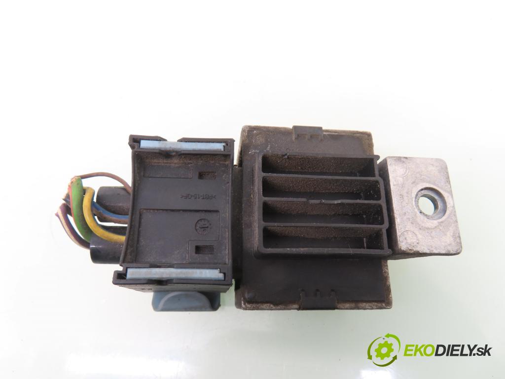 FORD MONDEO IV (BA7) LIFTBACK 2011 103,00 2.0 TDCi 140 - QXBA 1997,00 RELÉ: SWIEC: 9M5Q12A343AA