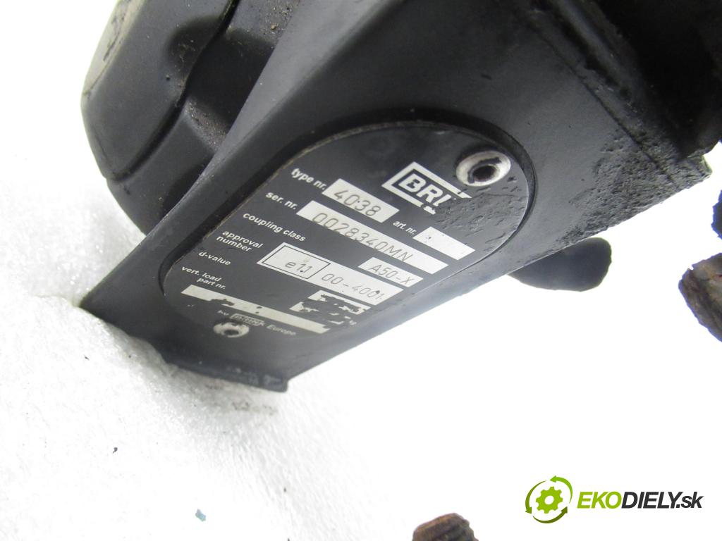 KIA CARENS II (FJ) MINIVAN 2003 93,00 1.8 - TB 1793,00 Hák