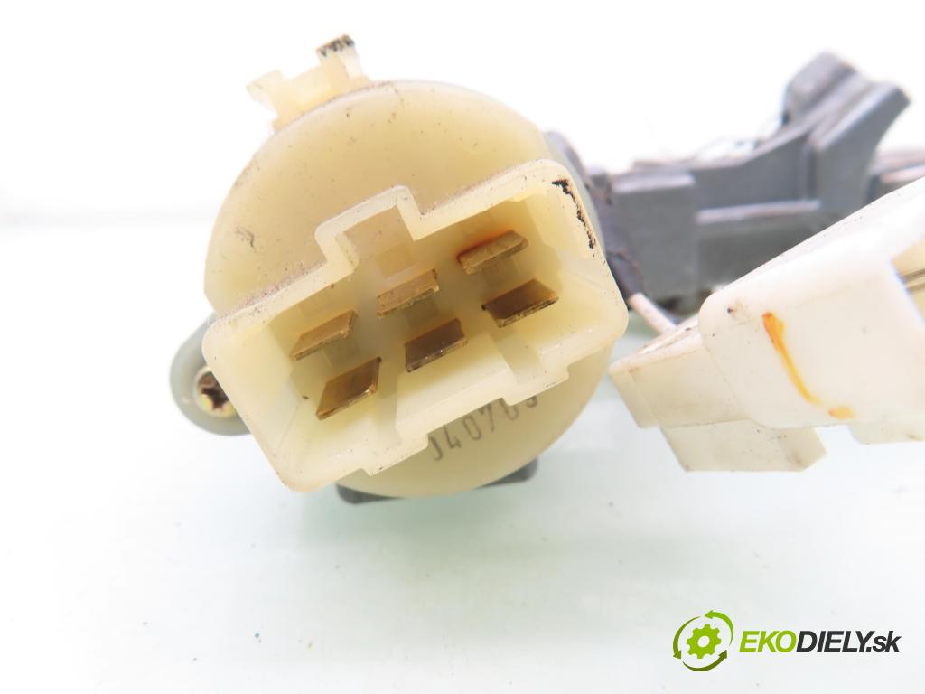 HYUNDAI GETZ (TB) HB 2002 60,00 1.3 12V 82 - G4EA 1341,00 spinačka / zámky