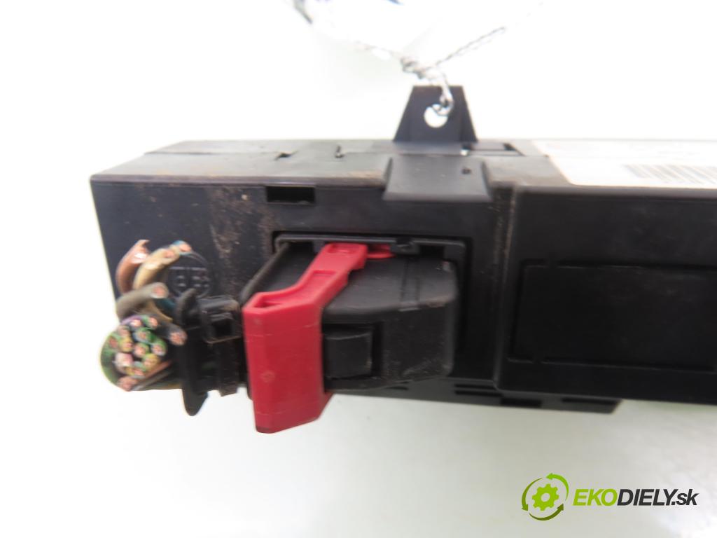 PEUGEOT BOXER Skrzynia (244) FURGON 2002 74,00 2.2 HDi - 4HY (DW12UTED) 2179,00 prepínač výstražných (núdzových) 7353387570