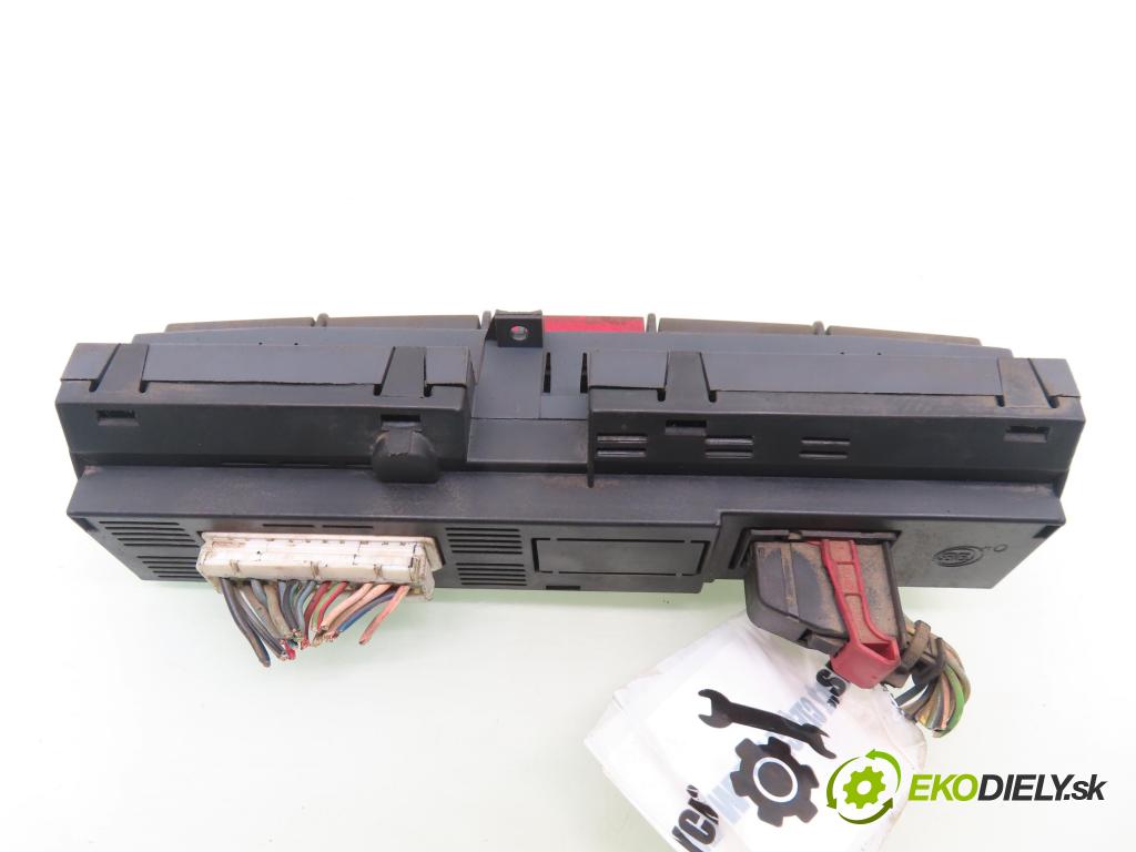 PEUGEOT BOXER Skrzynia (244) FURGON 2002 74,00 2.2 HDi - 4HY (DW12UTED) 2179,00 prepínač výstražných (núdzových) 7353387570