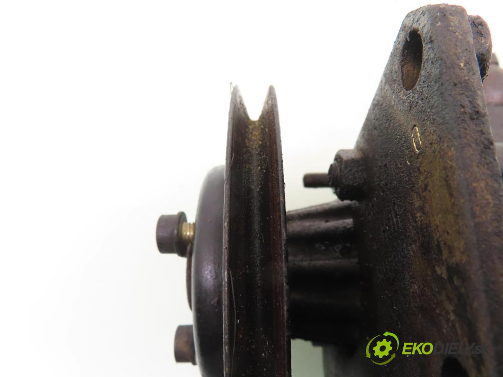 AUDI 80 (8C, B4) SEDAN 1992 85,00 2.0 E 115 - ABK 1984,00 Pumpa servočerpadlo 050145155A ; 7681955186 (Servočerpadlo)