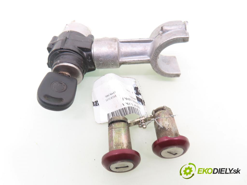 SKODA FELICIA II (6U1) HB 1998 40,00 1.3 - AMG 1289,00 spinačka / zámky 441022221176