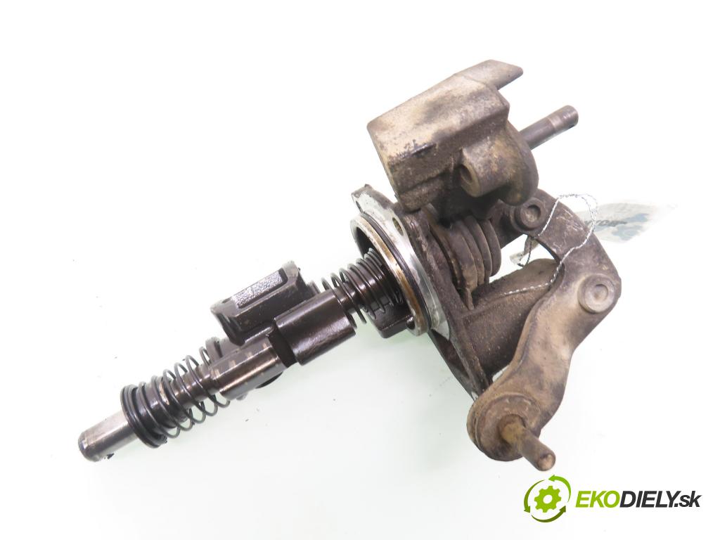 NISSAN PRIMERA (P12) LIFTBACK 2004 85,00 1.9 dCi - F9Q 1870,00 Kulisa prevodovky 