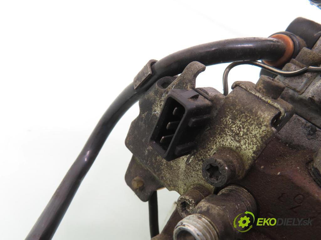 VW PASSAT B5 (3B2) SEDAN 1998 81,00 1.9 TDI - AVG 1896,00 Pumpa vstrekovacia 0460404971 ; 028130115M (Vstrekovacie čerpadlo)