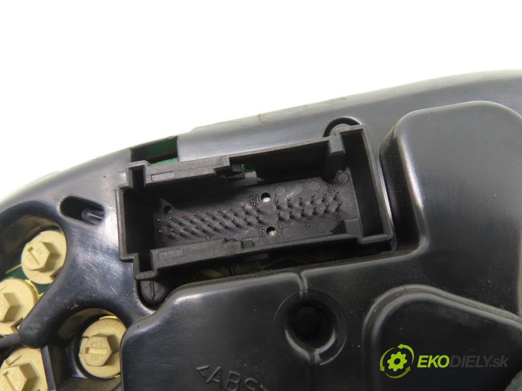 MERCEDES-BENZ KLASA E (W210) SEDAN 1999 92,00 E 220 CDI (210.006) - OM 611.961 2151,00 prístrojovka elektrický 2105401448 ; 110008898002