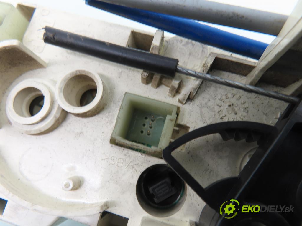 CITROEN BERLINGO FIRST Skrzynia (M_) FURGON 2005 66,00 2.0 HDI 90 - RHY (DW10TD) 1997,00 Panel topení 18488196F