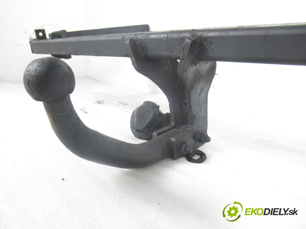 VW PASSAT B5 (3B2) SEDAN 1997 66,00 1.9 TDI - AHH 1896,00 Hák