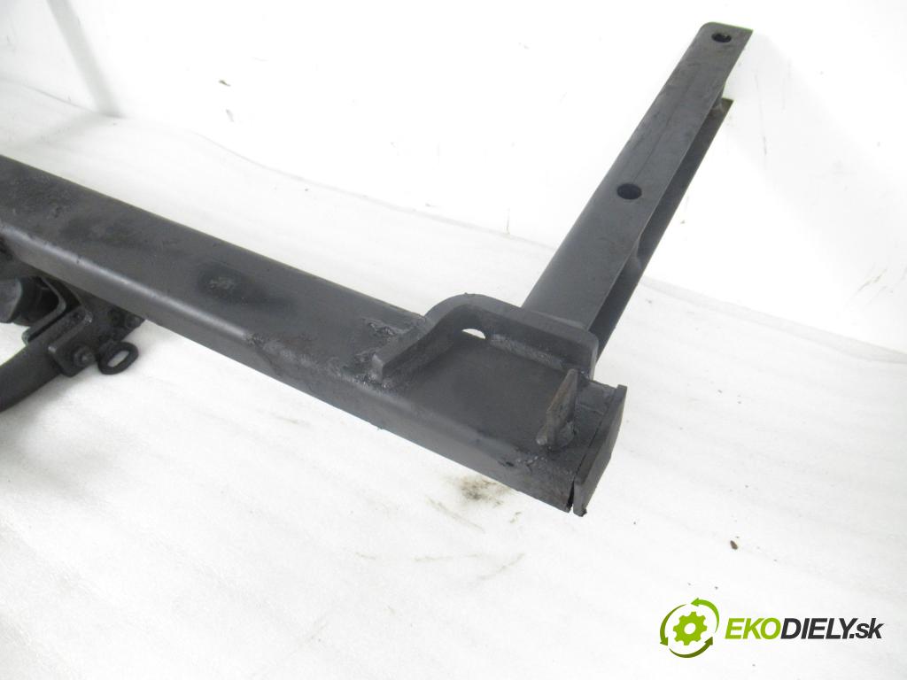 VW PASSAT B5 (3B2) SEDAN 1997 66,00 1.9 TDI - AHH 1896,00 Hák