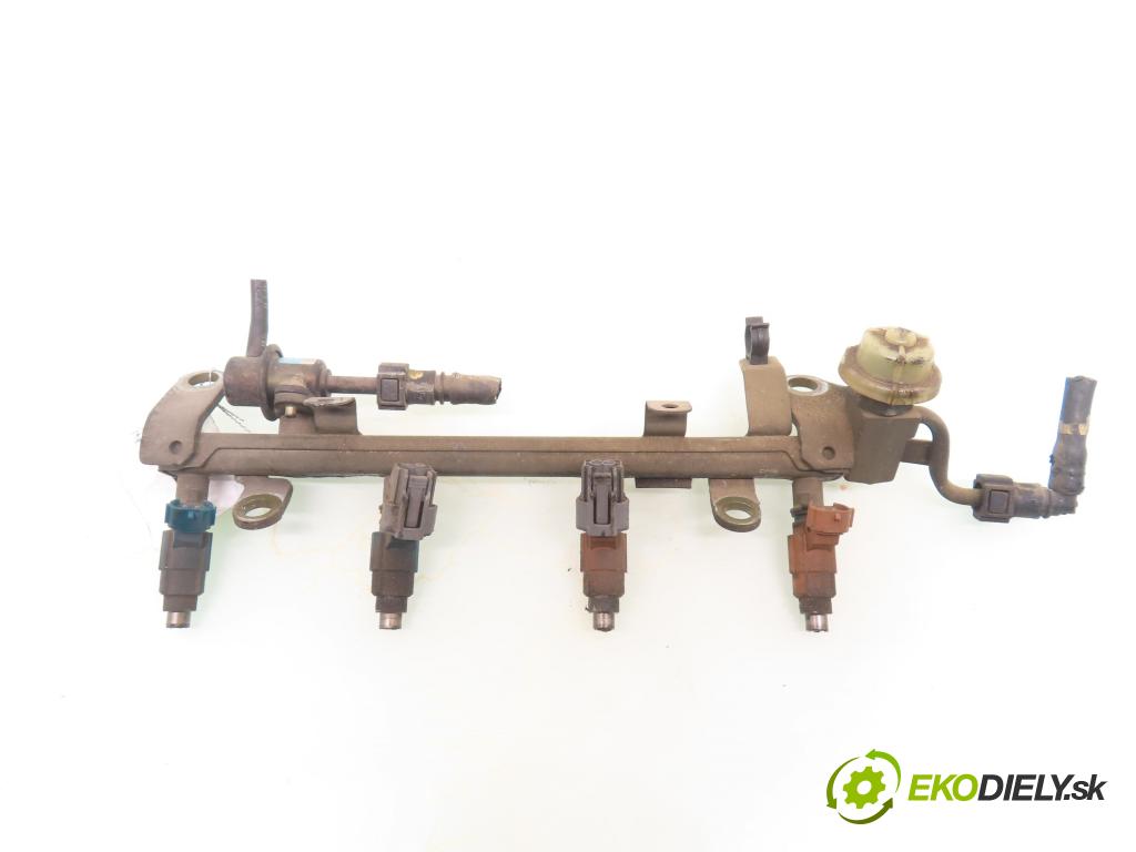 MAZDA PREMACY (CP) MINIVAN 1999 84,00 1.9 114 - FP 1840,00 lišta vstřikovací INP781 ; INP780 ; FP4713280 (Vstřikovací lišta)