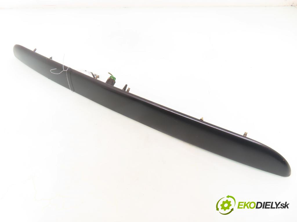 CITROEN XSARA PICASSO (N68) MINIVAN 2003 85,00 1.8 16V - 6FZ (EW7J4) 1749,00 zadní část - čelo dveří kufr 9635595877E