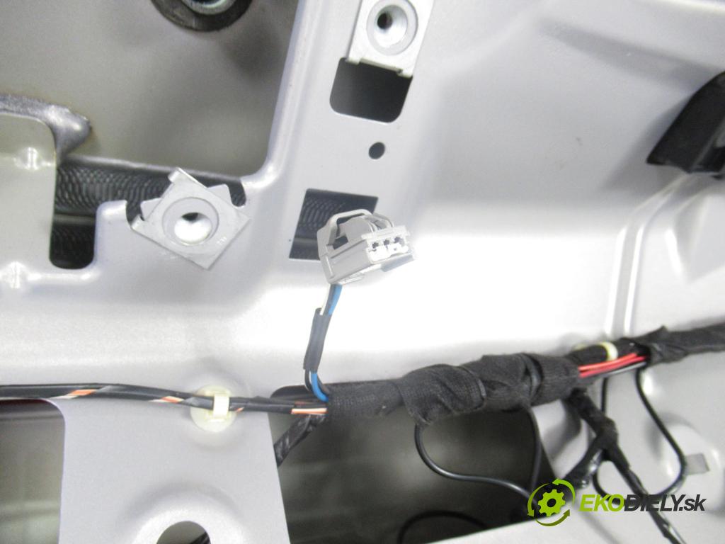 FORD MONDEO IV (BA7) LIFTBACK 2011 103,00 2.0 TDCi 140 - QXBA 1997,00 kapota kufr HB 5D