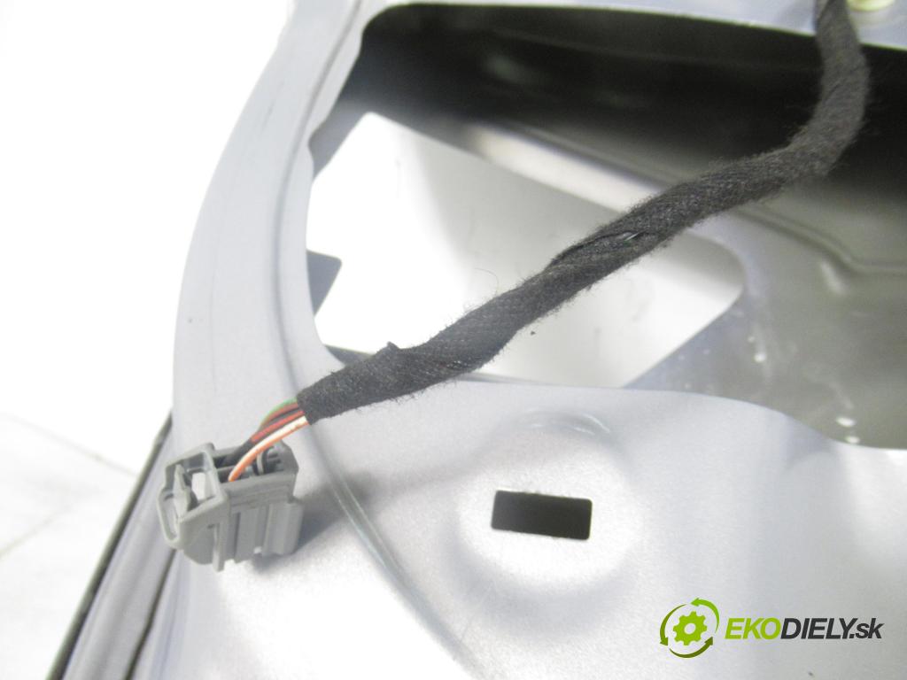 FORD MONDEO IV (BA7) LIFTBACK 2011 103,00 2.0 TDCi 140 - QXBA 1997,00 kapota kufr HB 5D