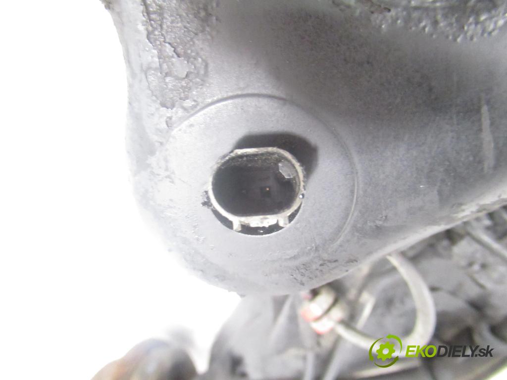 OPEL CORSA D (S07) HB 2006 66,00 1.4 - Z 14 XEP 1364,00 výztuha zadní část ABS