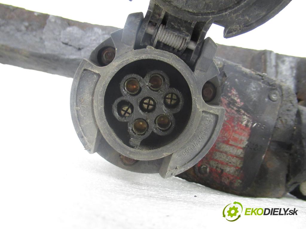 SKODA FELICIA II (6U1) HB 1999 40,00 1.3 - AMG 1289,00 Hák