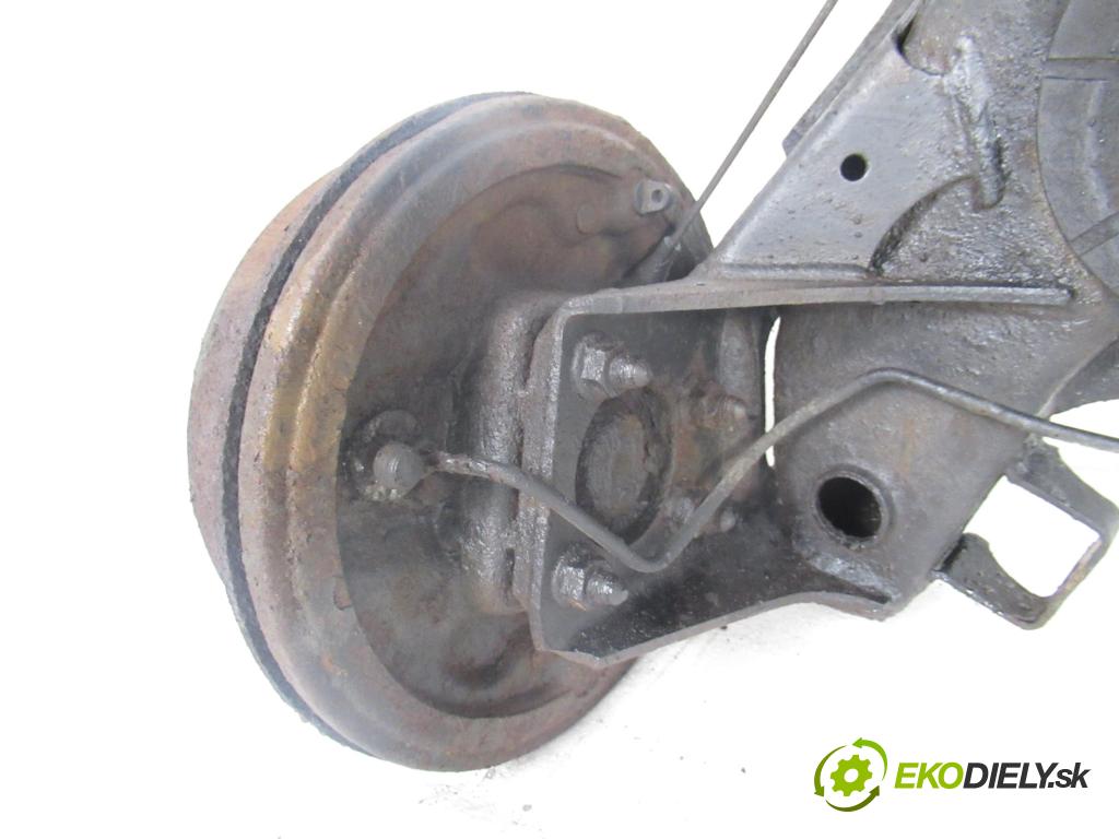 OPEL ASTRA F (T92) SEDAN 1999 55,00 1.6 - 16 LZ2 1598,00 výztuha zadní část