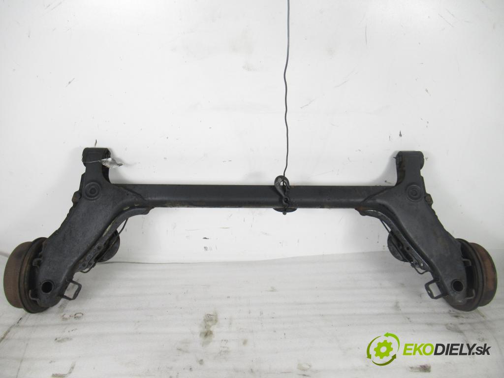 OPEL ASTRA F (T92) SEDAN 1999 55,00 1.6 - 16 LZ2 1598,00 výztuha zadní část