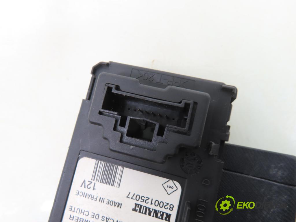 RENAULT SCENIC II (JM0/1_) MINIVAN 2003 83,00 1.6 (JM0C, JM0J, JM1B) - K4M 782 1598,00 CZYTNIK KARTY: S118539002B ; 8200125077