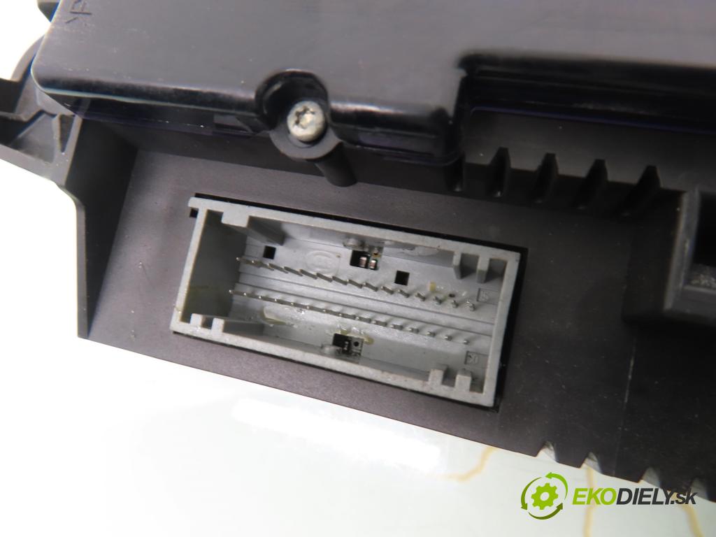 RENAULT SCENIC II (JM0/1_) MINIVAN 2004 83,00 1.6 (JM0C, JM0J, JM1B) - K4M 782 1598,00 prístrojovka elektrický P8200365609C