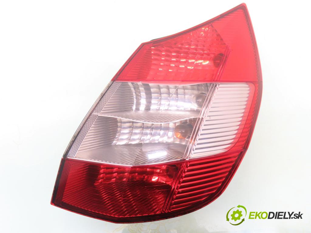 RENAULT SCENIC II (JM0/1_) MINIVAN 2004 83,00 1.6 (JM0C, JM0J, JM1B) - K4M 782 1598,00 světlo pravé zadní 8200127702E ; 2SK00865902