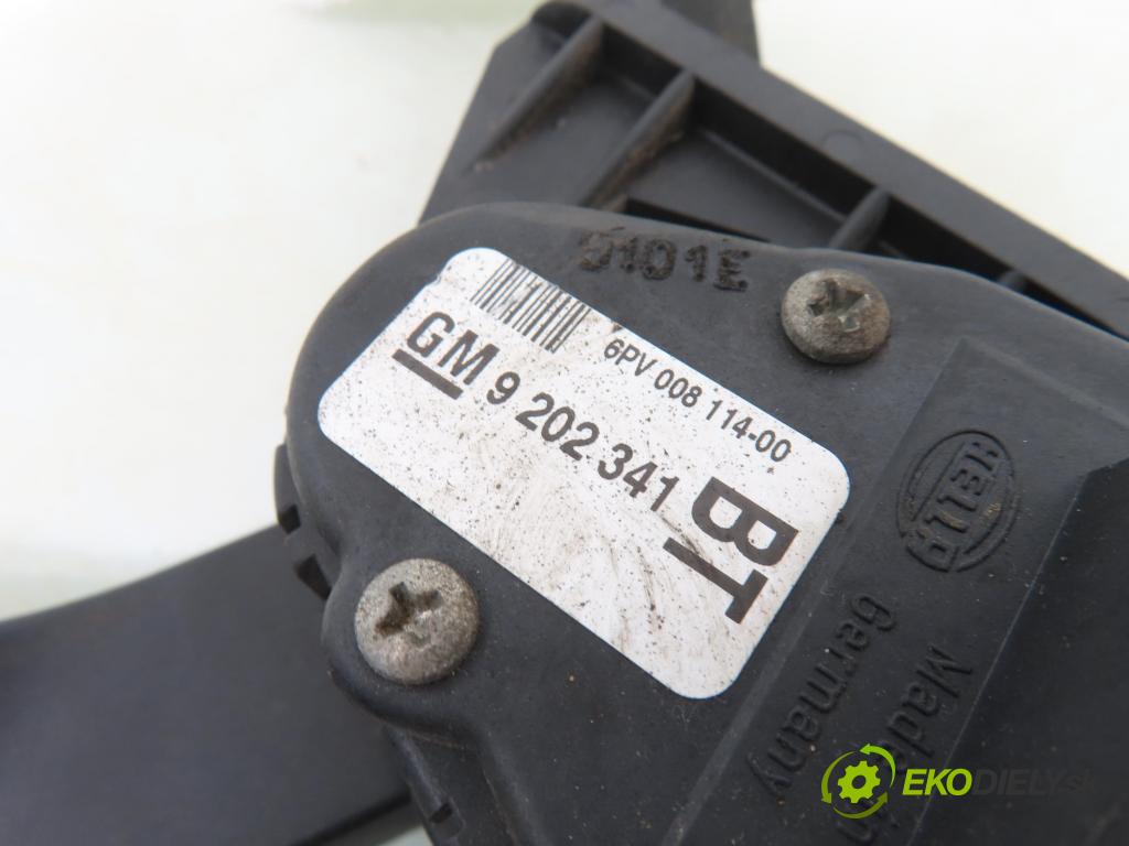 OPEL ZAFIRA A Nadwozie Wielkopojemne (MPV) (T98)  MINIVAN 2001 108,00 2.2 16V - Z 22 SE 2198,00 potenciometr plynového pedálu 9202341BT (Potenciometr plynového pedálu)