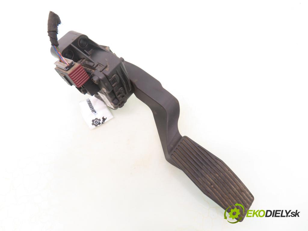 OPEL ZAFIRA A Nadwozie Wielkopojemne (MPV) (T98)  MINIVAN 2001 108,00 2.2 16V - Z 22 SE 2198,00 potenciometr plynového pedálu 9202341BT (Potenciometr plynového pedálu)