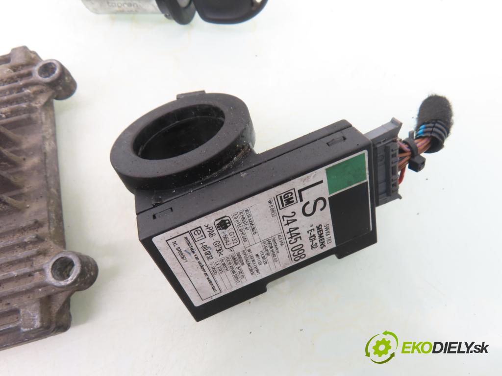 OPEL ZAFIRA A Nadwozie Wielkopojemne (MPV) (T98)  MINIVAN 2001 108,00 2.2 16V - Z 22 SE 2198,00 spínačka / imobilizéra IMMO / řídící jednotka 09391283