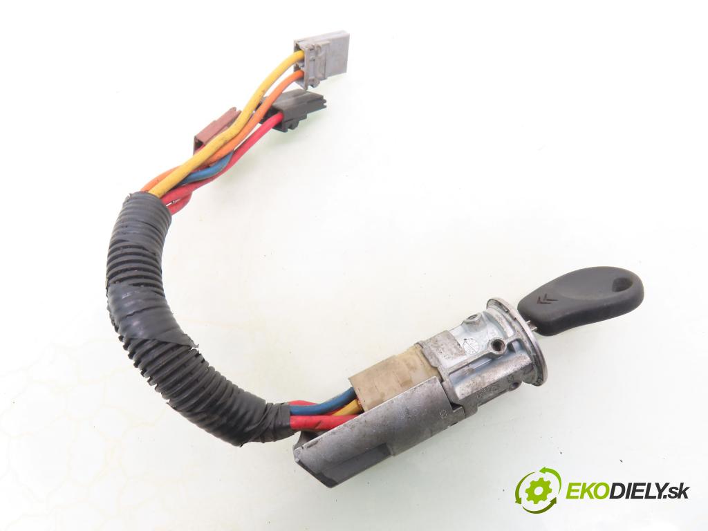 CITROEN BERLINGO / BERLINGO FIRST nadwozie wielkoprzestrzenne (MPV) KOMBIVAN 2000 51,00 1.9 D (MFWJZ) - WJZ (DW8) 1868,00 spínačka  (Spínací skříňka)