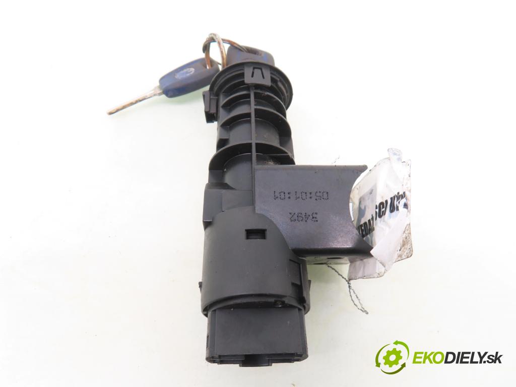 FIAT PUNTO (188_) HB 1999 59,00 1.9 JTD 80 - 188 A2.000 1910,00 spínačka  (Spínací skříňka)