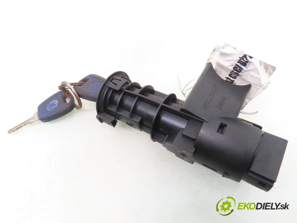 FIAT PUNTO (188_) HB 1999 59,00 1.9 JTD 80 - 188 A2.000 1910,00 spínačka  (Spínací skříňka)