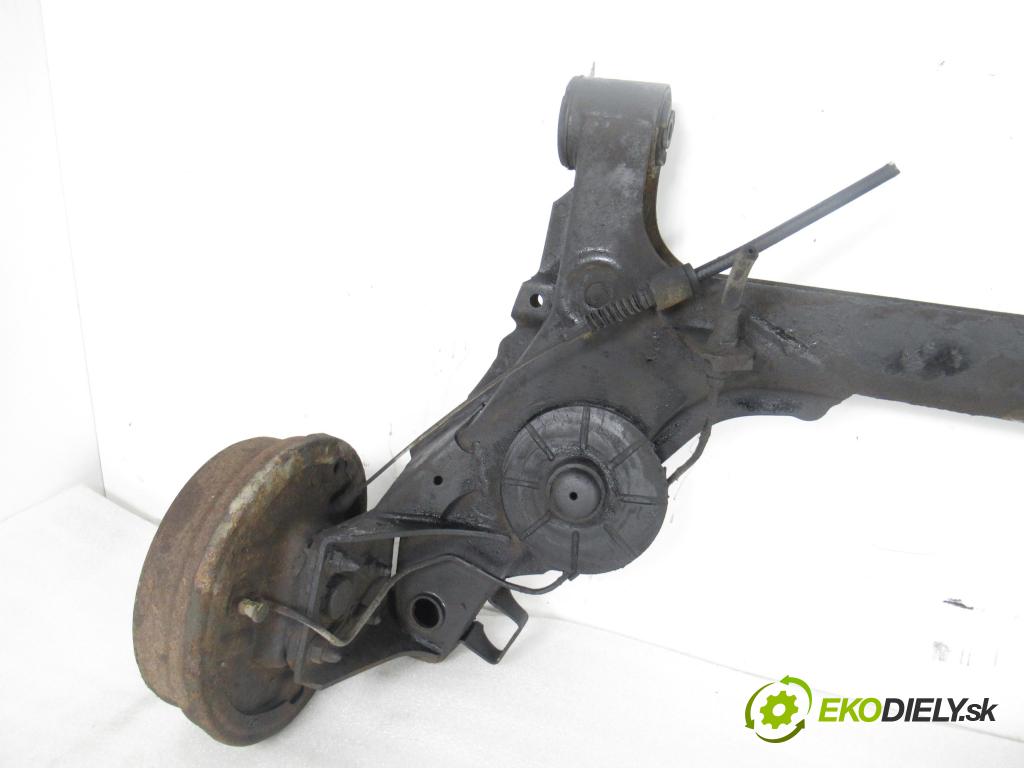 OPEL ASTRA F (T92) HB 1994 44,00 1.4 i 60 - C 14 NZ 1389,00 výztuha zadní část