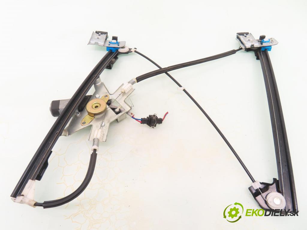 SEAT CORDOBA (6K2) SEDAN 1999 44,00 1.4 - AKK 1390,00 mechanismus oken 